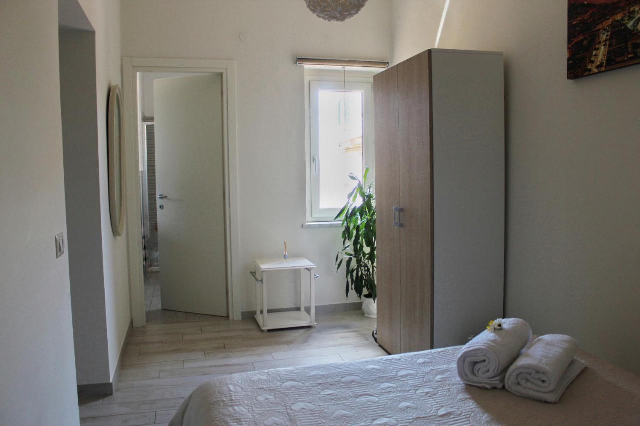Vesuvio House Appartamento Indipendente E Centrale Sant'Agnello Exterior foto